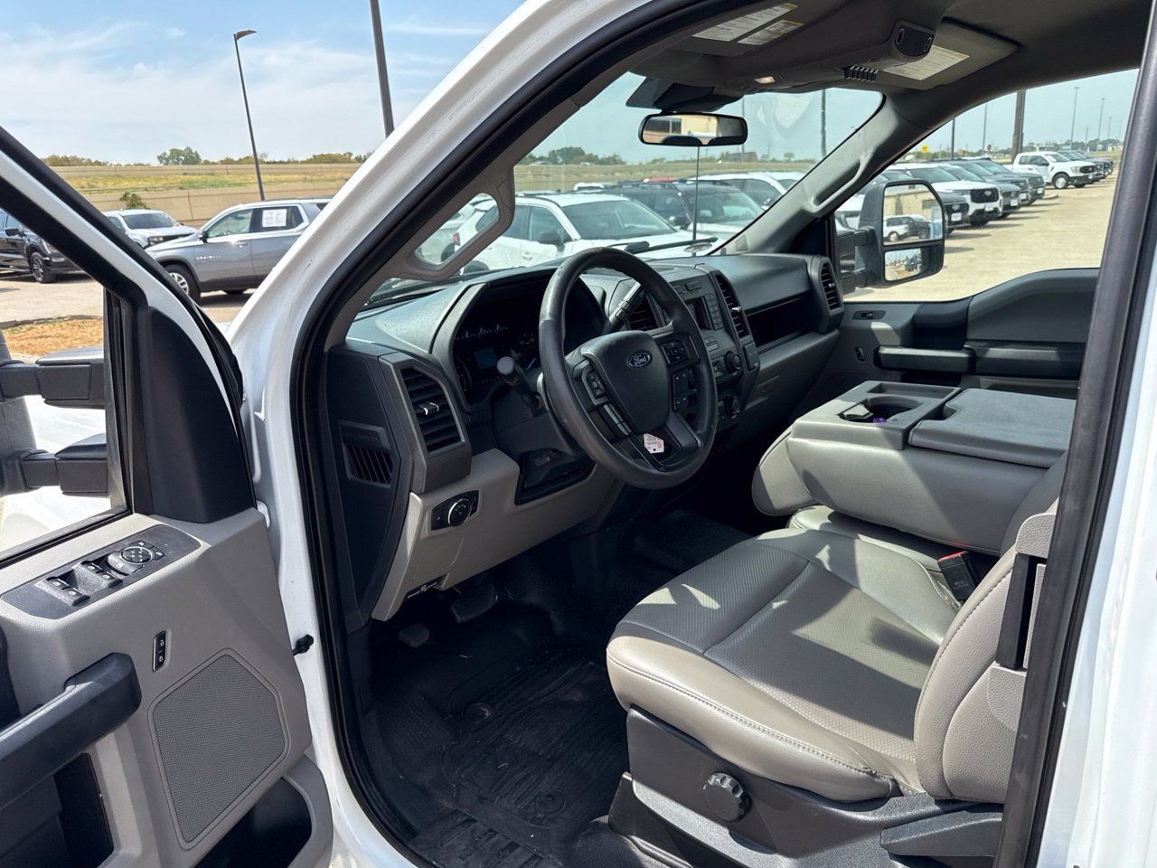 Used 2022 Ford F250 XL w/ Power Equipment Group RWD image 19