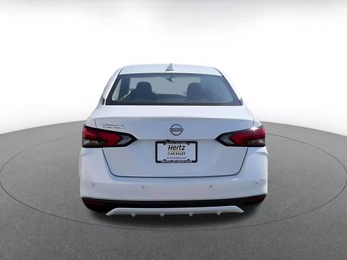 Used 2025 Nissan Versa SV FWD image 12