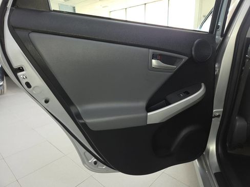 Used 2013 Toyota Prius Four FWD image 19