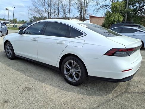 Used 2024 Honda Accord EX image 8