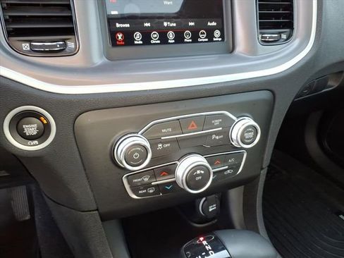 Used 2022 Dodge Charger SXT w/ Blacktop Package image 23