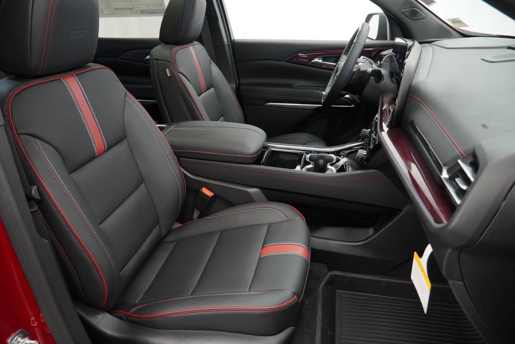 New 2027 Chevrolet Traverse RS w/ LPO, Floor Liner Package AWD/4WD image 30