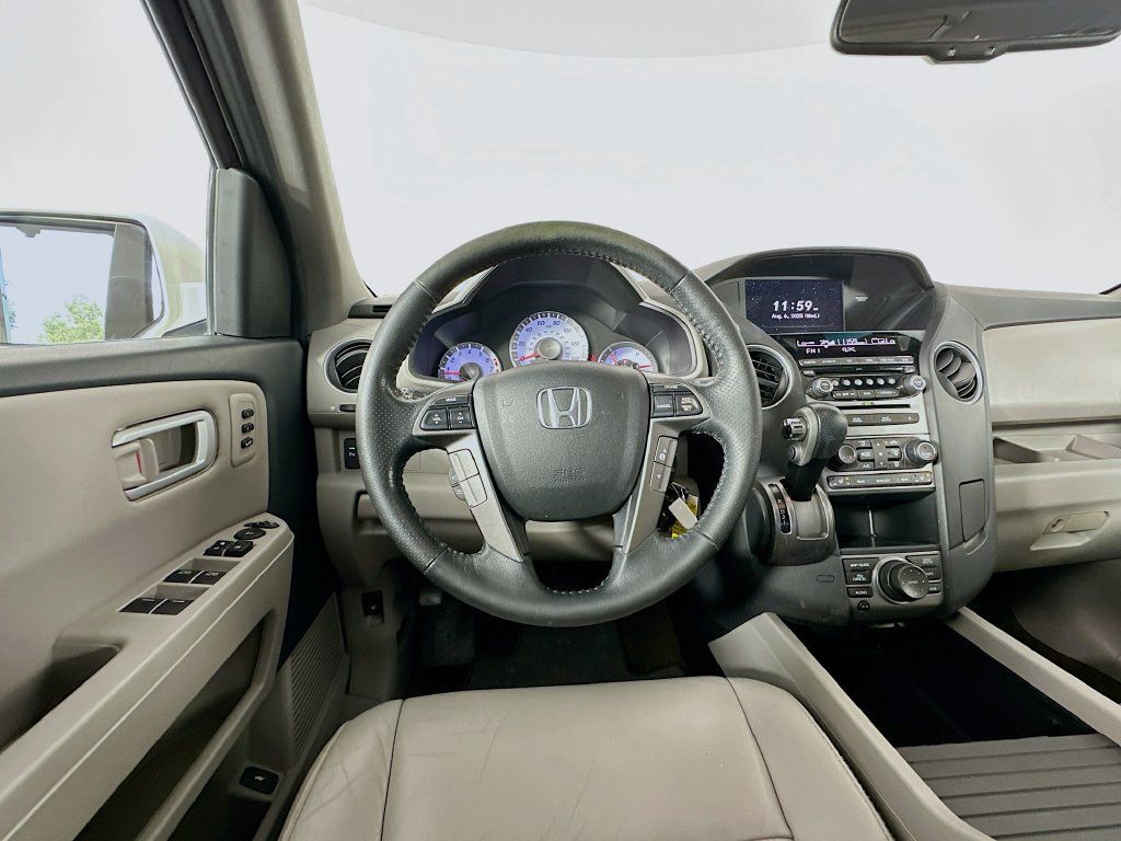 Used 2015 Honda Pilot Touring image 23