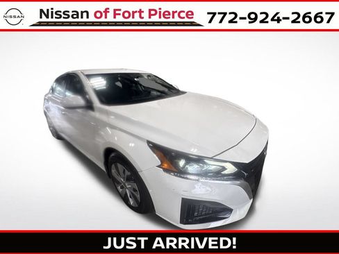 Used 2023 Nissan Altima 2.5 S FWD image 1