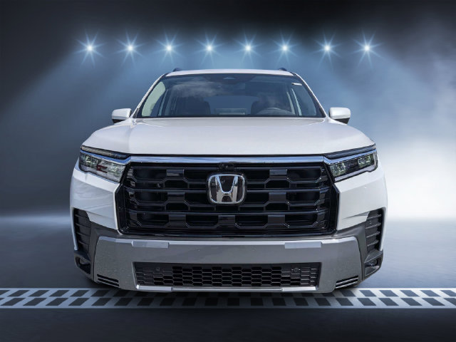 New 2026 Honda Pilot Touring image 8