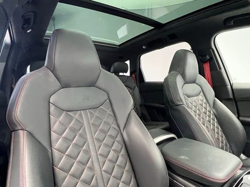 Used 2025 Audi SQ7 Prestige w/ Prestige Package AWD/4WD image 7