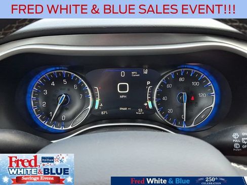 Used 2024 Chrysler Pacifica Touring-L FWD image 25