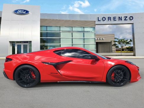 Used 2025 Chevrolet Corvette Z06 image 4