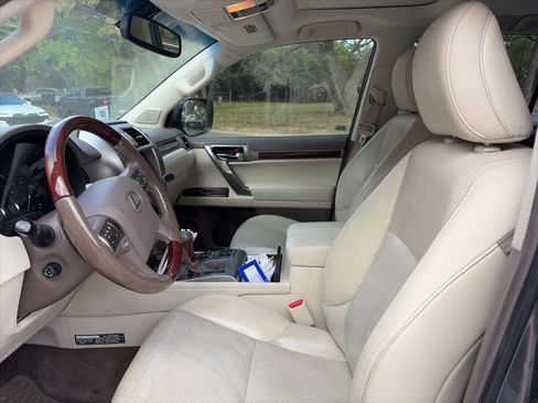 Used 2015 Lexus GX 460 Luxury image 10