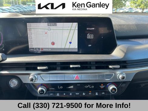 Used 2024 Kia Telluride LX FWD image 13