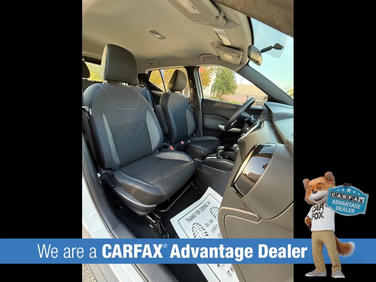 Used 2018 Nissan Kicks SV FWD image 52
