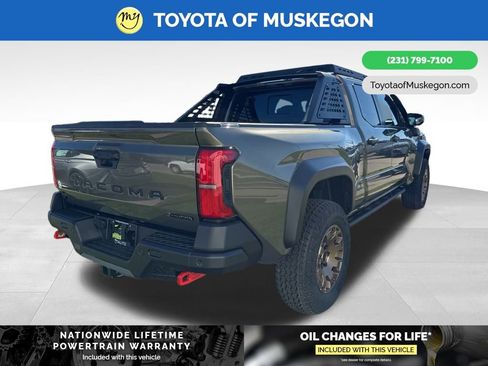 New 2025 Toyota Tacoma Trailhunter image 7