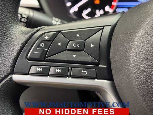 Used 2024 Nissan Altima 2.5 SV FWD image 33
