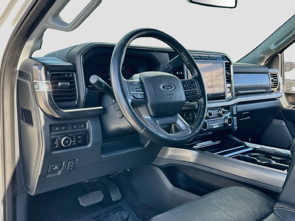 Used 2023 Ford F250 Lariat w/ Lariat Ultimate Package AWD/4WD image 9