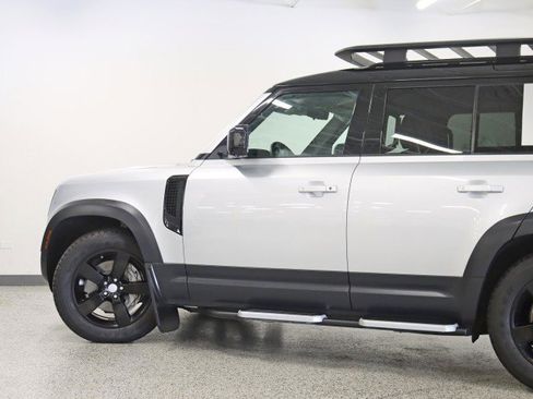 Used 2020 Land Rover Defender 110 First Edition image 11