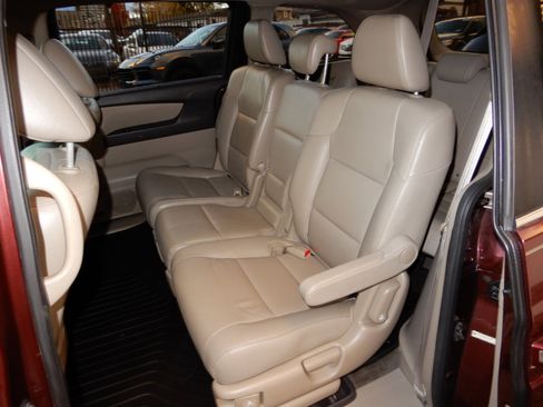 Used 2017 Honda Odyssey EX-L image 9