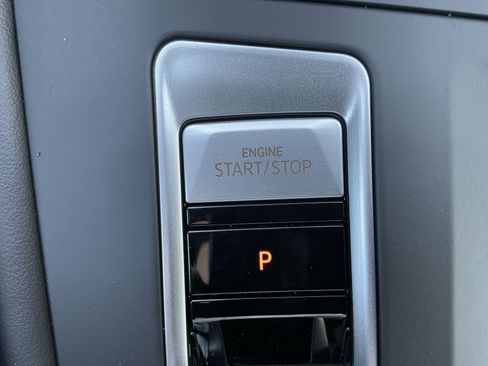 New 2026 Volkswagen Atlas Cross Sport SE AWD/4WD image 18
