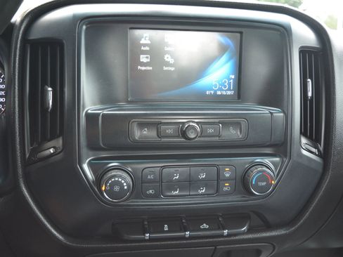 Used 2018 Chevrolet Silverado 1500 W/T w/ Trailering Package image 20