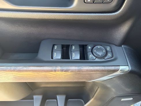 Used 2021 GMC Sierra 1500 Denali w/ Denali Ultimate Package AWD/4WD image 32