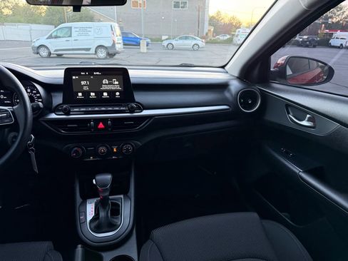 Used 2021 Kia Forte LXS image 17