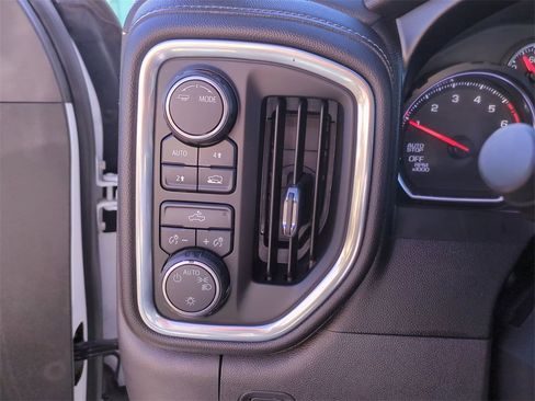 Used 2021 Chevrolet Silverado 1500 LT w/ All Star Edition Plus image 18