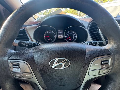 Used 2016 Hyundai Santa Fe Sport w/ Option Group 02 image 15