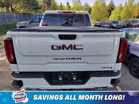 Used 2023 GMC Sierra 1500 AT4 w/ AT4 Preferred Package AWD/4WD image 3