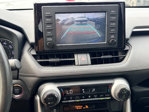 Used 2019 Toyota RAV4 XLE w/ Protection Package AWD/4WD image 12