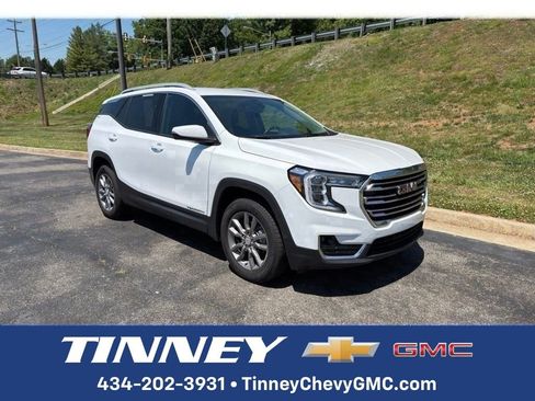 Used 2024 GMC Terrain SLT AWD/4WD image 1
