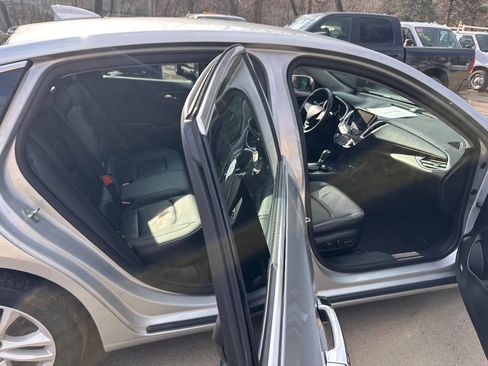 Used 2018 Chevrolet Malibu LT w/ Leather Package image 5