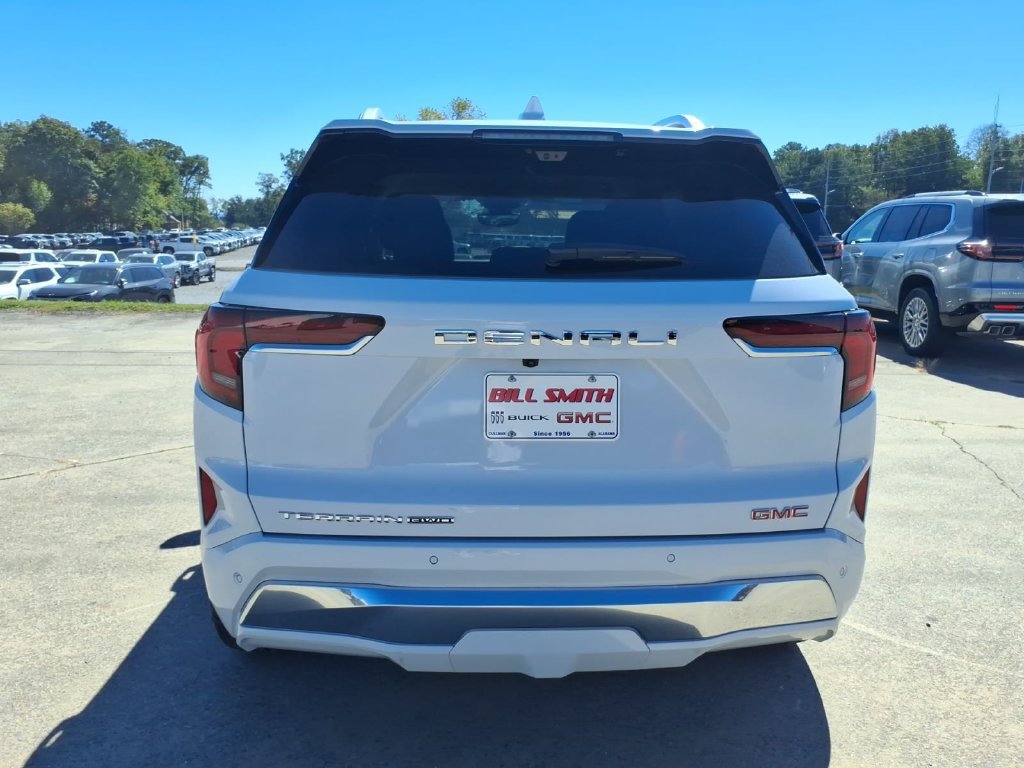 New 2027 GMC Terrain Denali w/ LPO, Floor Liner Package AWD/4WD image 6