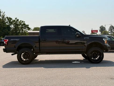 Used 2019 Ford F150 XLT w/ Equipment Group 302A Luxury AWD/4WD image 10