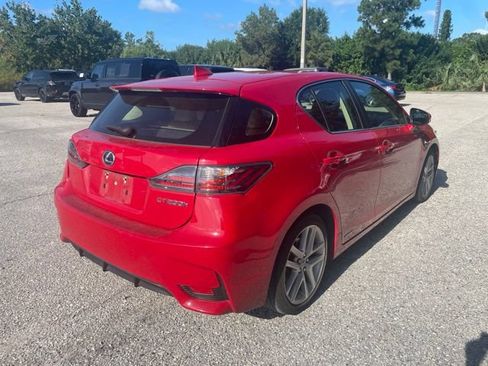 Used 2014 Lexus CT 200h w/ Seat Comfort Package FWD image 2