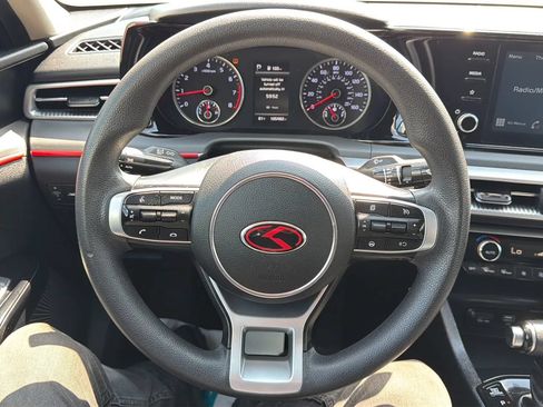 Used 2021 Kia K5 LXS FWD image 10