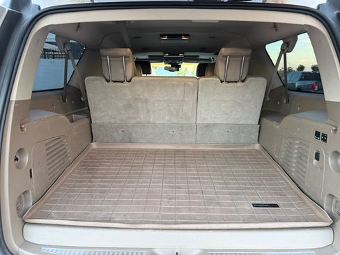 Used 2016 Chevrolet Suburban LTZ AWD/4WD image 31