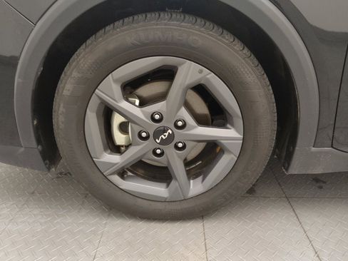 Used 2025 Kia K4 FWD image 31