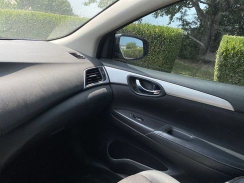 Used 2018 Nissan Sentra S FWD image 19