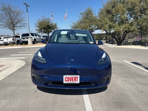 Used 2021 Tesla Model Y Long Range image 2