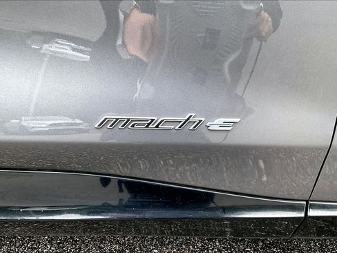 Used 2021 Ford Mustang Mach-E Premium RWD image 33
