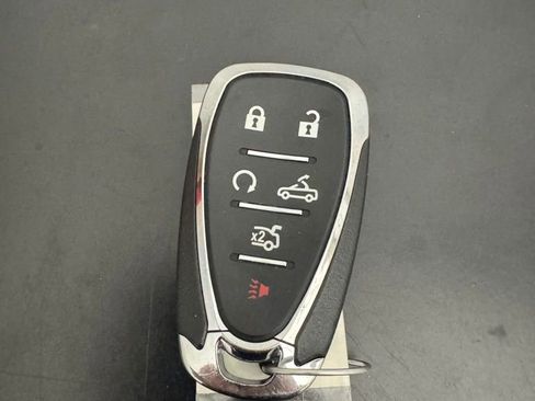 Used 2022 Chevrolet Camaro LT image 41