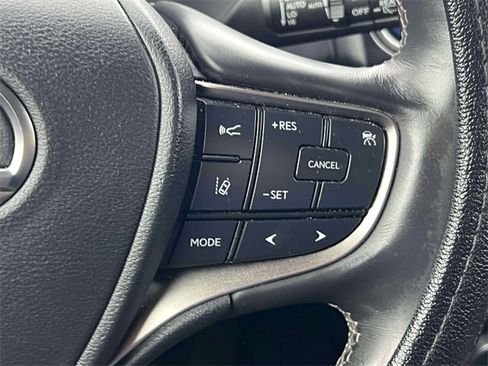 Used 2020 Lexus UX 250h w/ Premium Package image 25