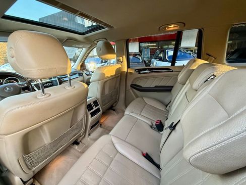 Used 2016 Mercedes-Benz GL 450 4MATIC image 32