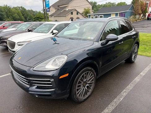 Used 2020 Porsche Cayenne AWD/4WD image 3