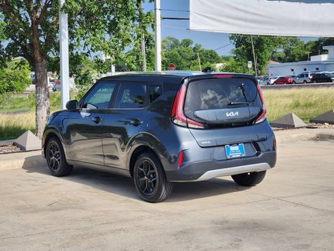 Used 2024 Kia Soul LX w/ Option Group 015 FWD image 7