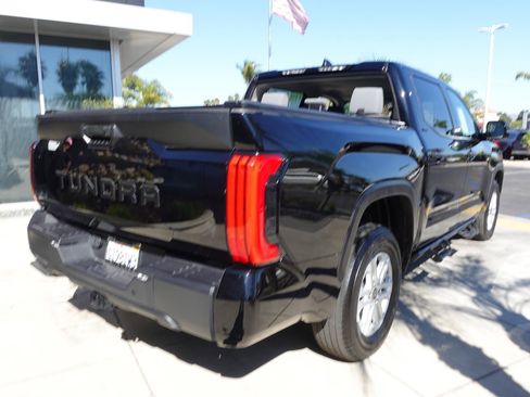 Used 2024 Toyota Tundra SR5 image 8