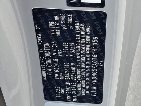 New 2026 Kia Carnival EX image 20