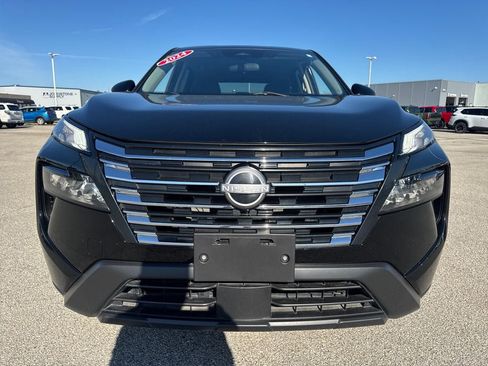 Used 2024 Nissan Rogue SV AWD/4WD image 10