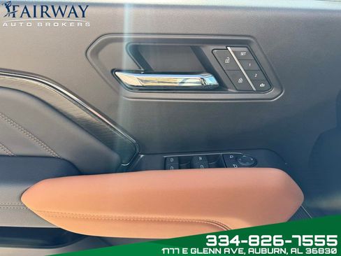 Used 2025 GMC Canyon AT4 w/ AT4 Premium Package AWD/4WD image 14