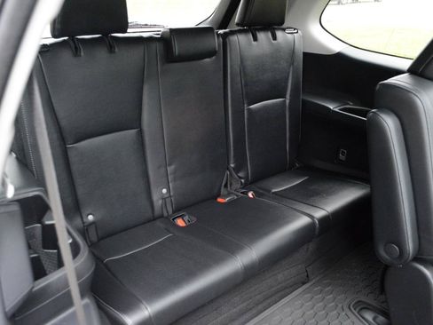 Used 2024 Toyota Grand Highlander AWD image 18