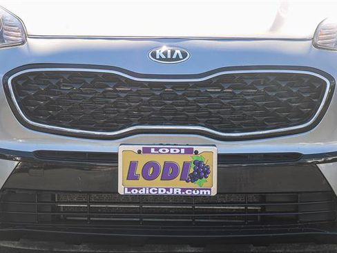 Used 2020 Kia Sportage LX image 7